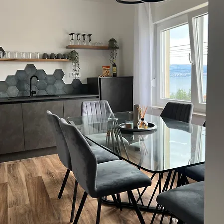 Marilu Apartment